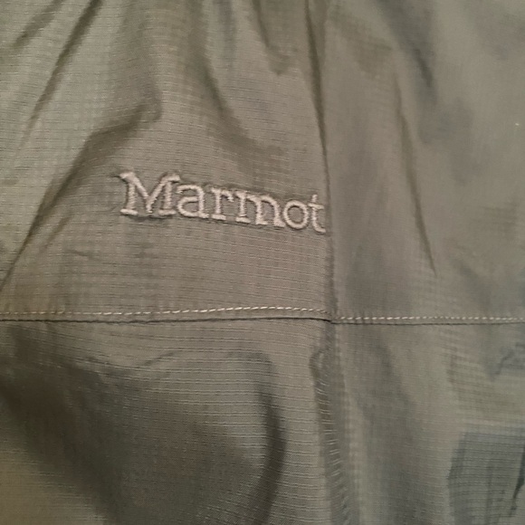 Women’s 2x Green Marmot Jacket - Picture 3 of 12